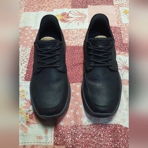 Skechers Men's Oxford Sneakers - Black Textile Upper - Size 10